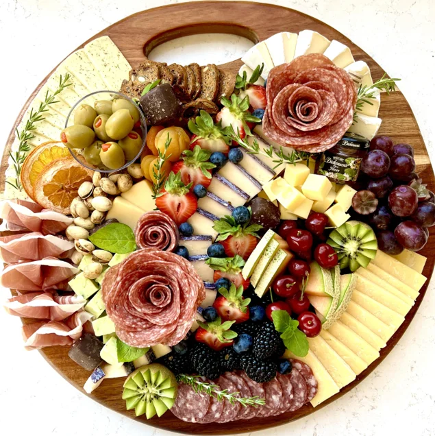 https://charcuteriecrossing.com/wp-content/uploads/2022/07/Charcuterie-Board-1.png